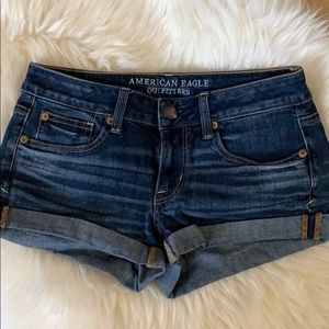 AMERICAN EAGLE | Dark blue denim shorts
